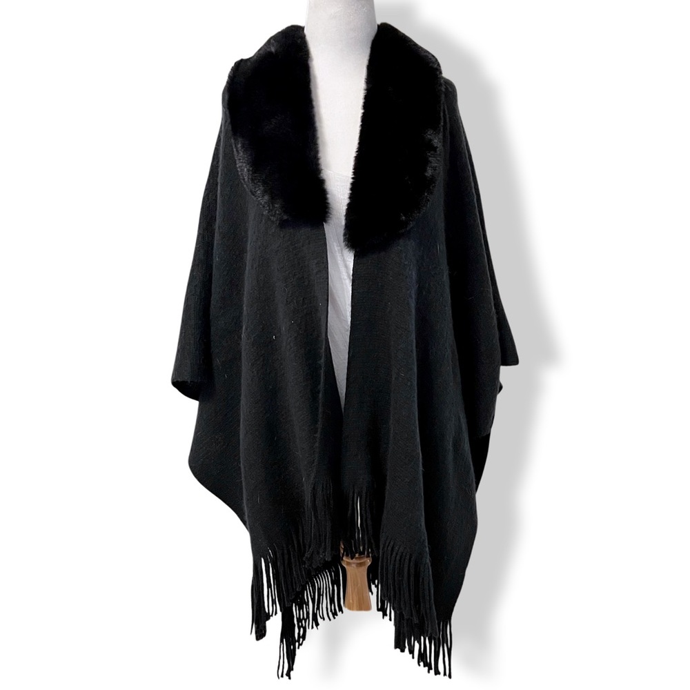 *NWT I.N.C. INTERNATIONAL CONCEPTS Faux-Fur-Collar Cape Sweater in Black - Picture 3 of 5